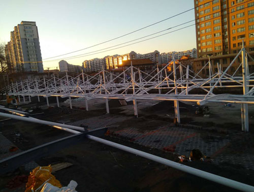 长春张拉膜优先搭建支撑结构，创新提升施工效率与安全性